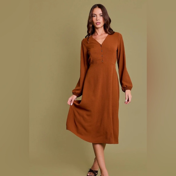NWT - Saddlewood - Midi Dress - Picture 2 of 5